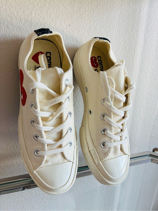 Converse Shoes - Comme des Garçons PLAY x Converse Chuck 70 Low White -  Men's 4 / Women's 6
